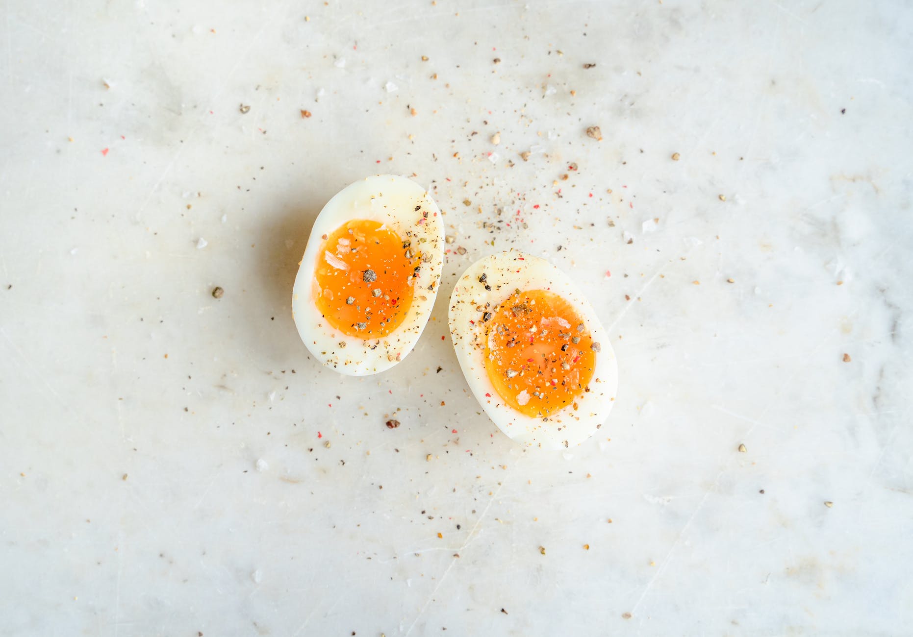 Featured image for Mastering the Culinary Art: Demystifying the Boiled Egg